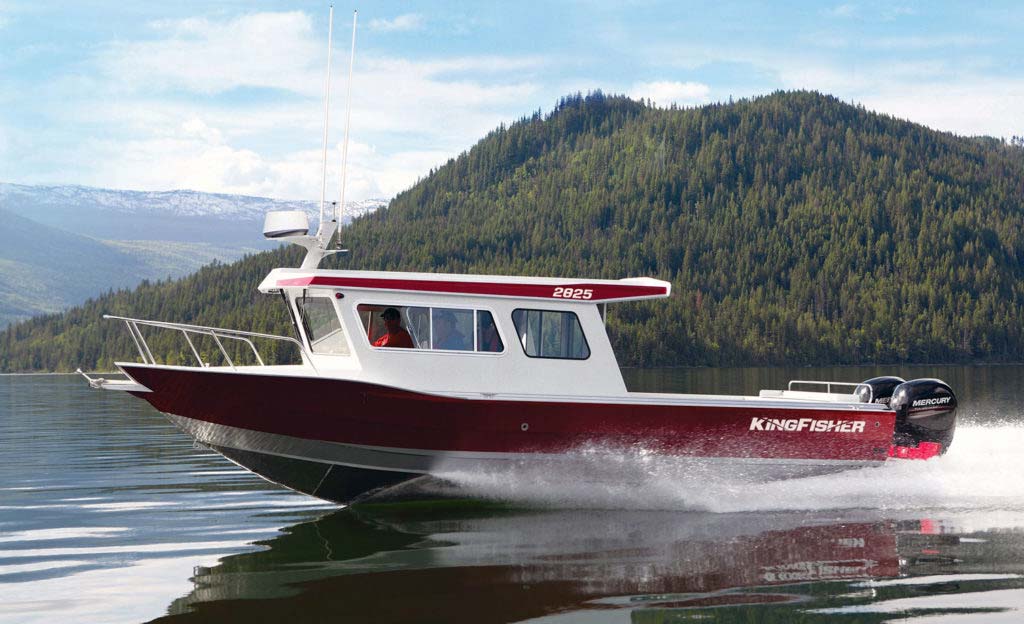 Packed with hardcore offshore styling and legendary KingFisher fishability, the 2825 Coastal Express delivers limit out performance at a very competitive price